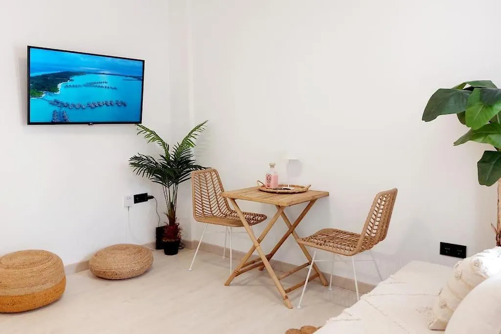 Apartamento Boho Studio With Patio In Centre And Close To Beach Nerja